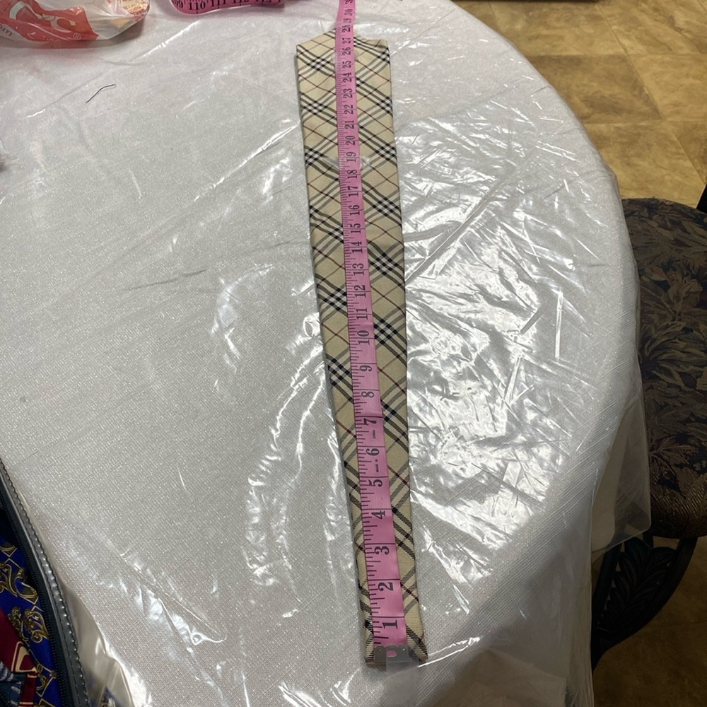 Burberry Silk Check Tie - Beige - One size Excellent condition no flaws ! - Picture 11 of 13